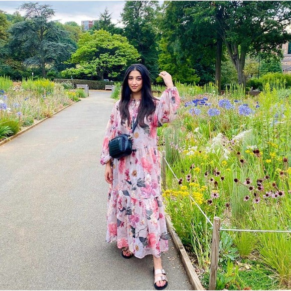 Chiffon Wide Cut Floral Dress Balloon Slee… - Picture 9 of 14